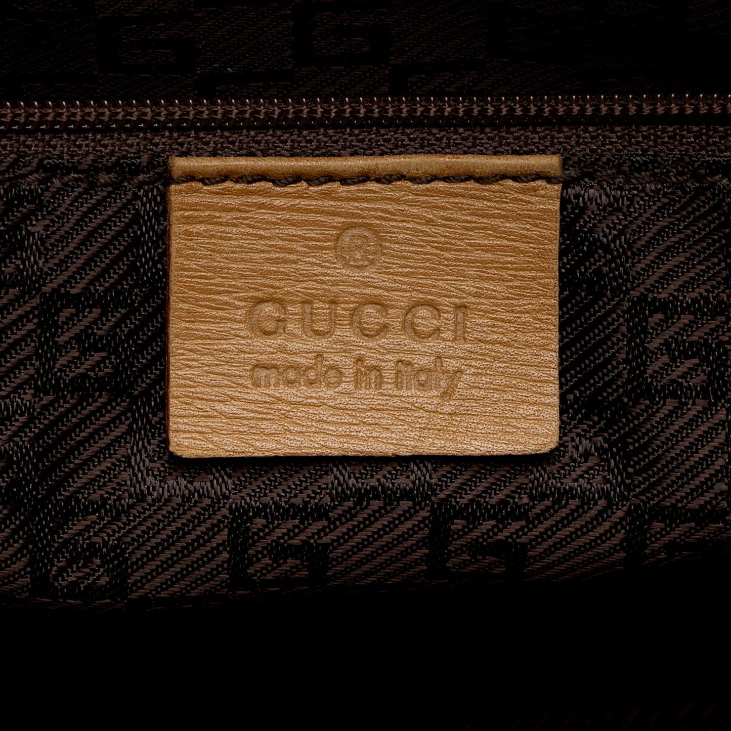 Gucci Leather Bardot Shoulder Bag (SHF-nRwIbo)