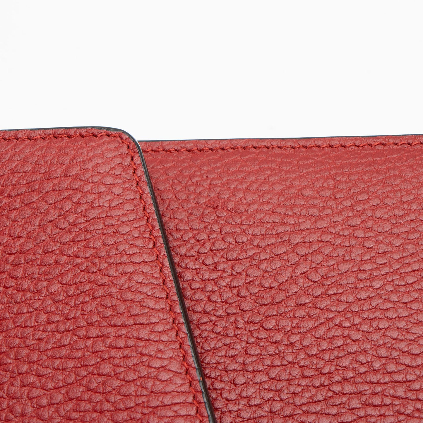 Gucci Leather Crystal Dionysus Chain Wallet