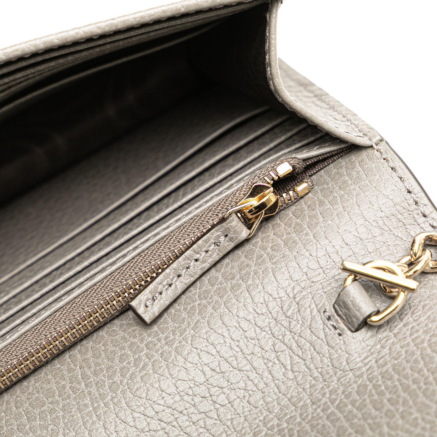 Gucci Leather Interlocking G Dollar Wallet on Chain