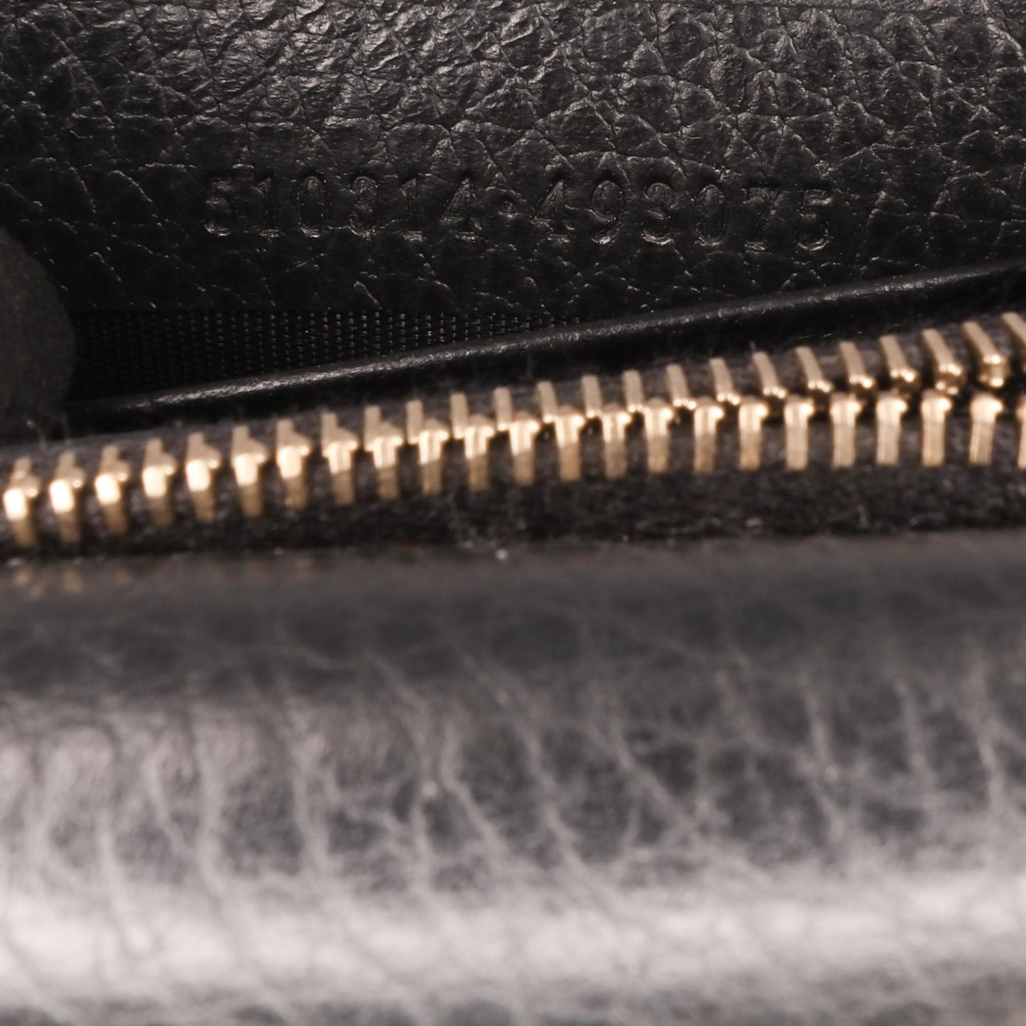 Gucci Leather Interlocking G Dollar Wallet on Chain