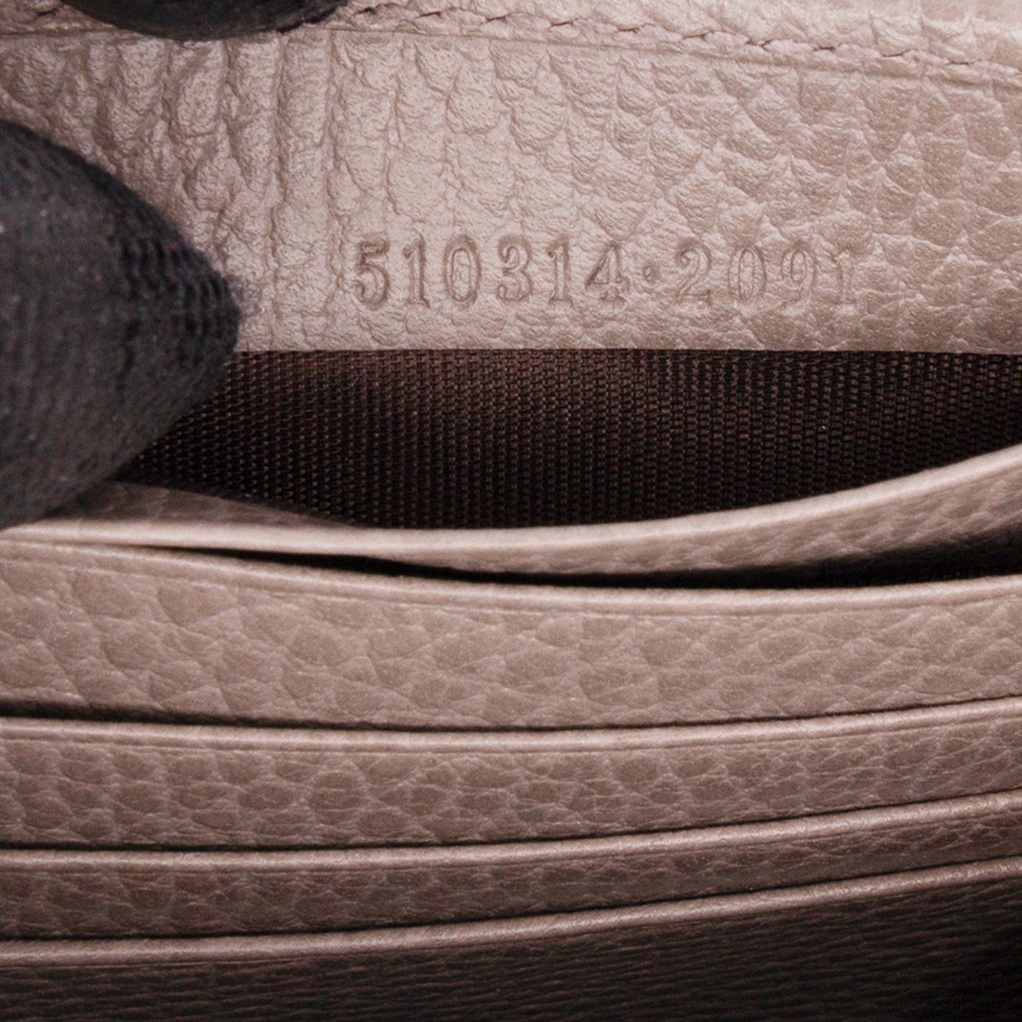 Gucci Leather Interlocking G Dollar Wallet on Chain