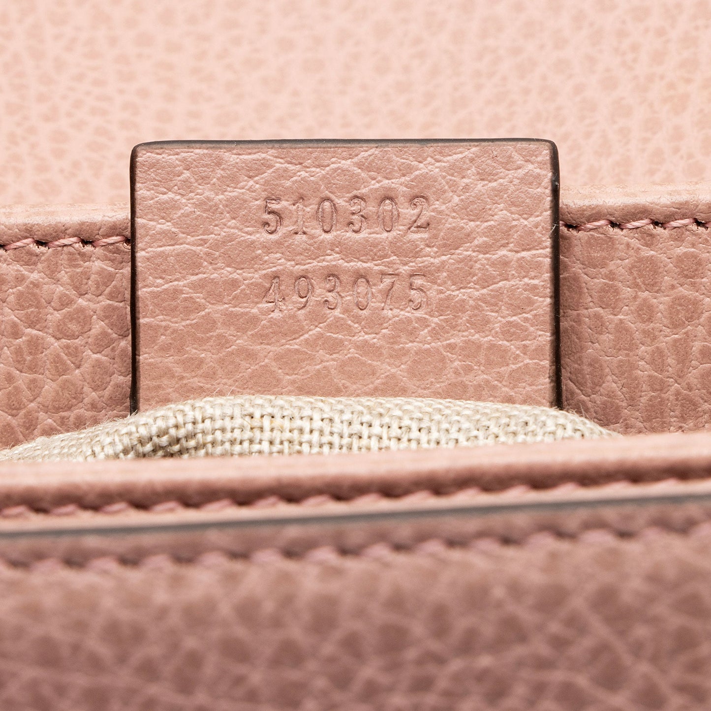 Gucci Leather Interlocking G Small Top Handle (SHF-WEVYEv)