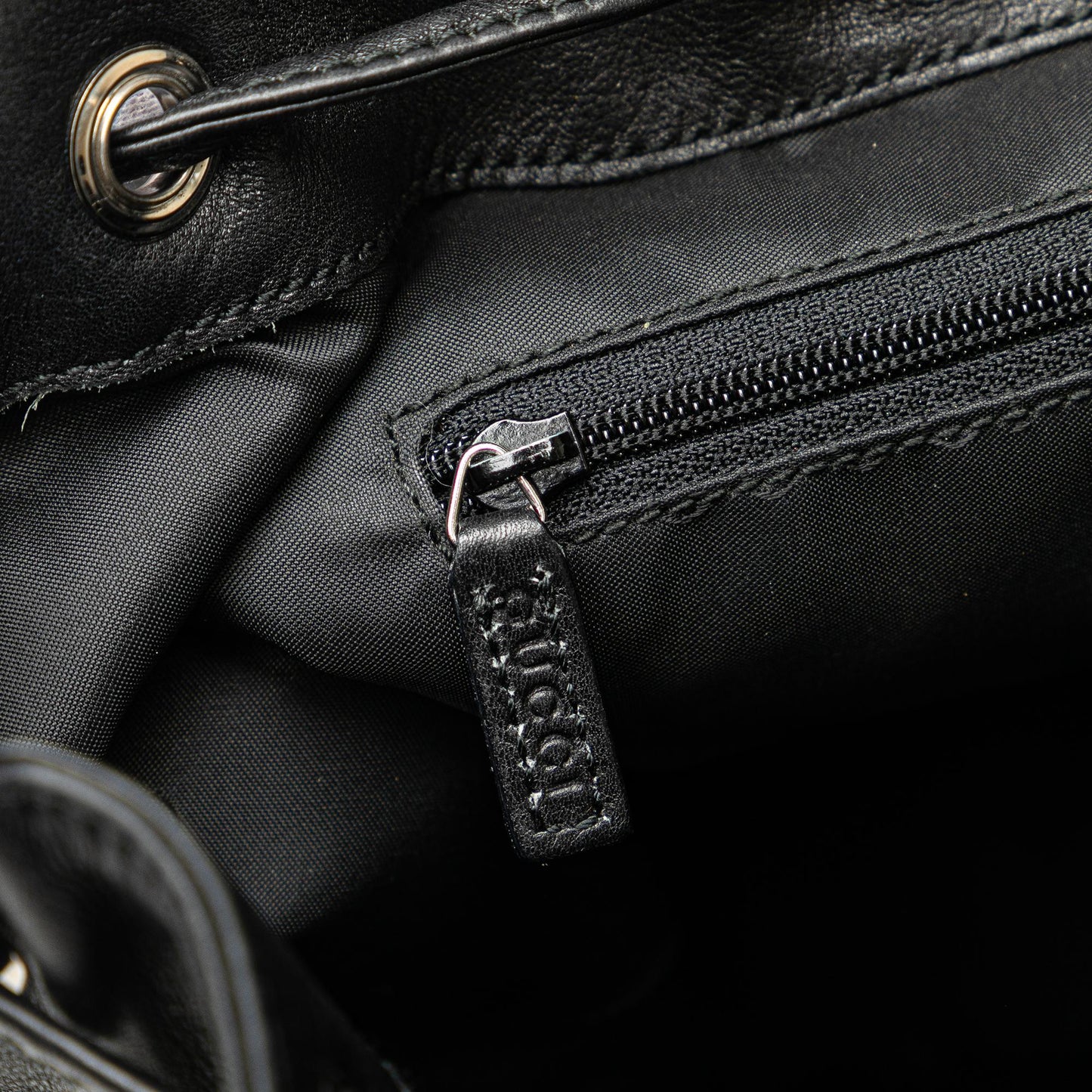 Gucci Leather Jackie Backpack (SHG-VVWUKO)