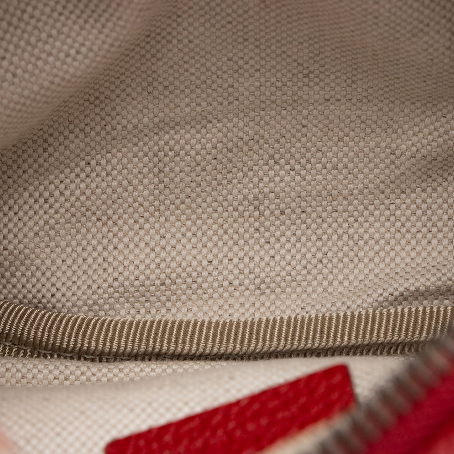 Gucci Leather Logo Belt Bag (SHF-YVpNxZ)