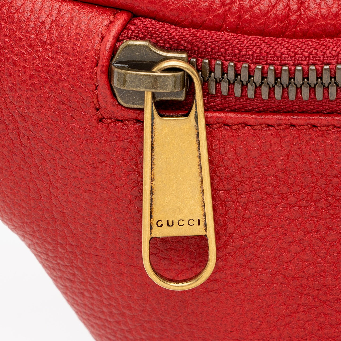 Gucci Leather Logo Belt Bag (SHF-hKYC3Q)