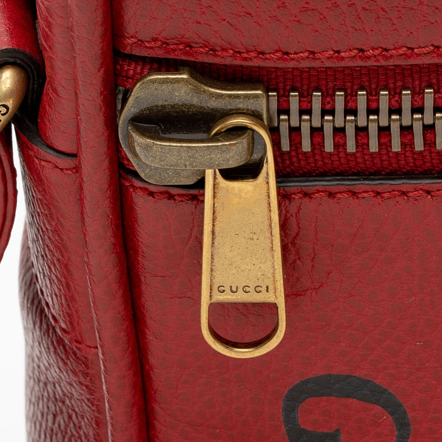 Gucci Leather Logo Messenger (SHF-pLuM4p)