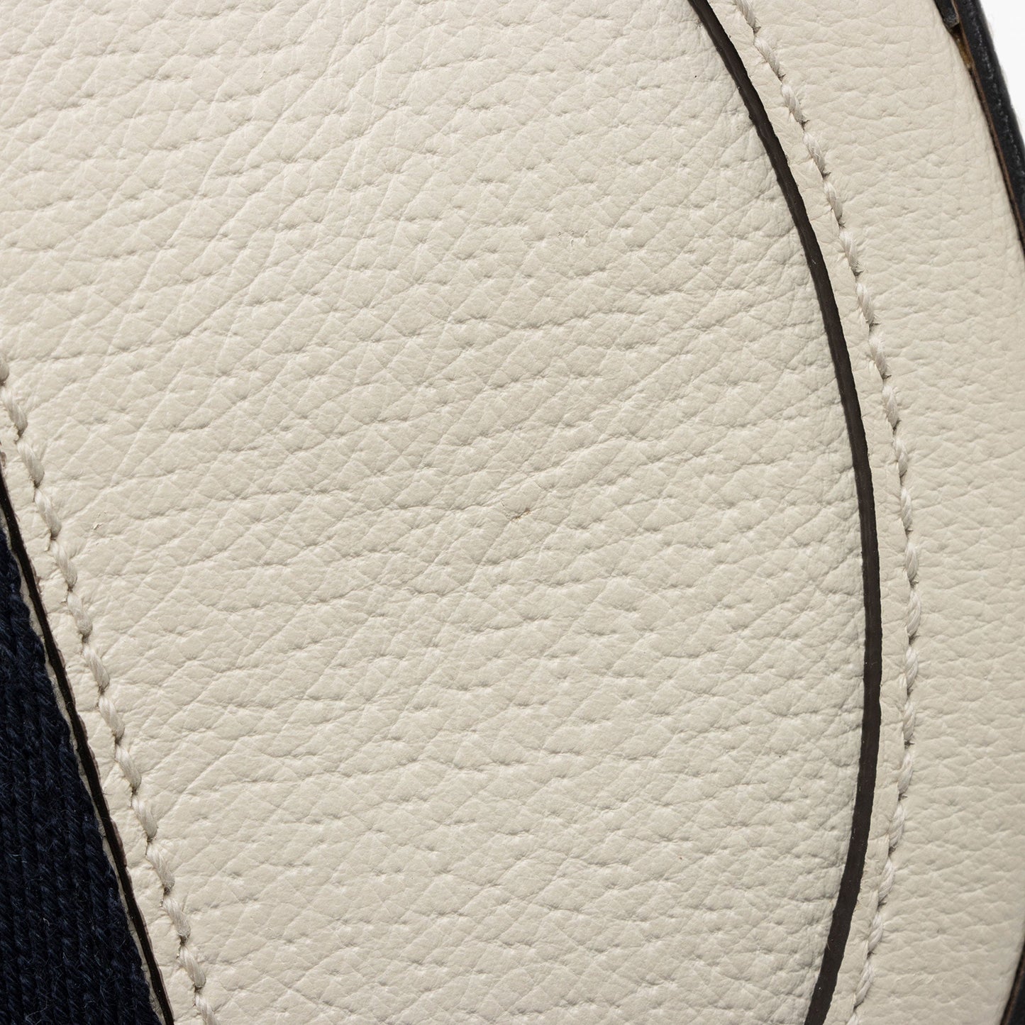 Gucci Leather Ophidia Round Mini Shoulder Bag (SHF-oVpmc0)
