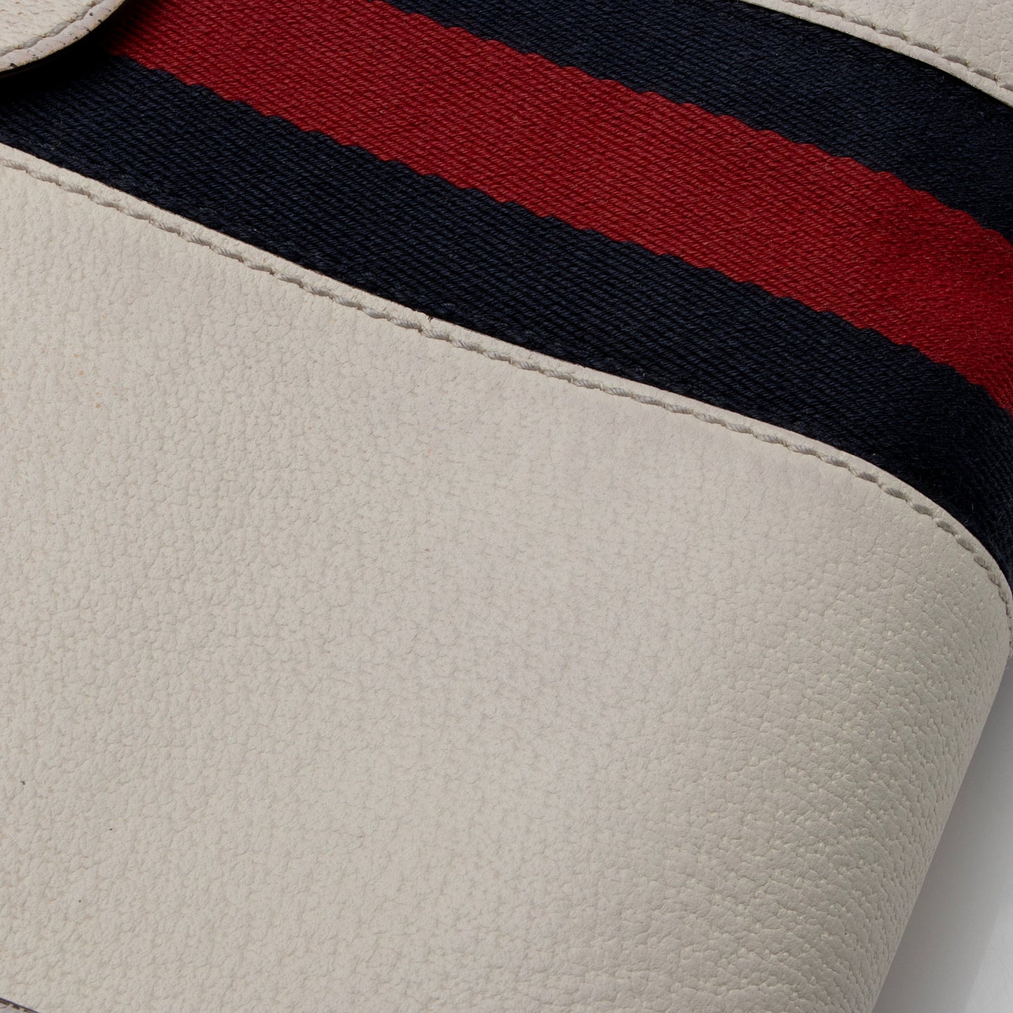 Gucci Leather Ophidia Small Shoulder Bag (SHF-1tNtpm)