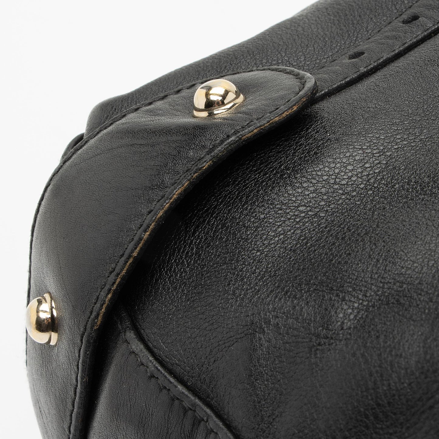 Gucci Leather Pelham Medium Shoulder Bag (SHF-JJlaoH)