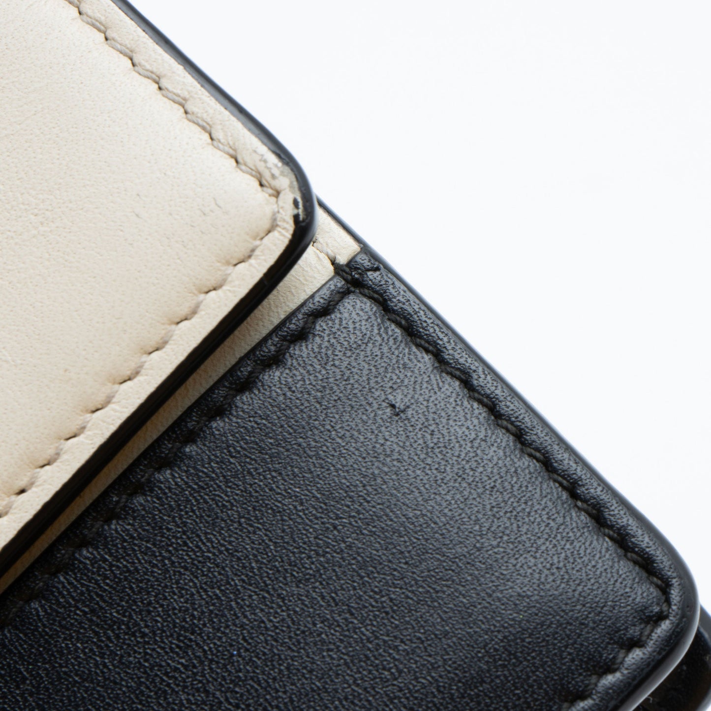 Gucci Leather Queen Margaret Wallet on Chain