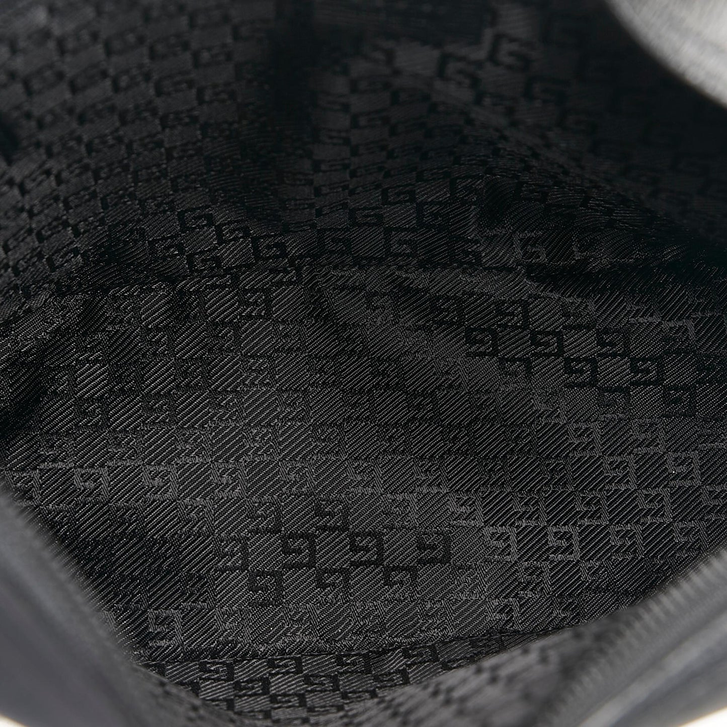 Gucci Leather Shoulder Bag (SHG-Cr1Dv5)
