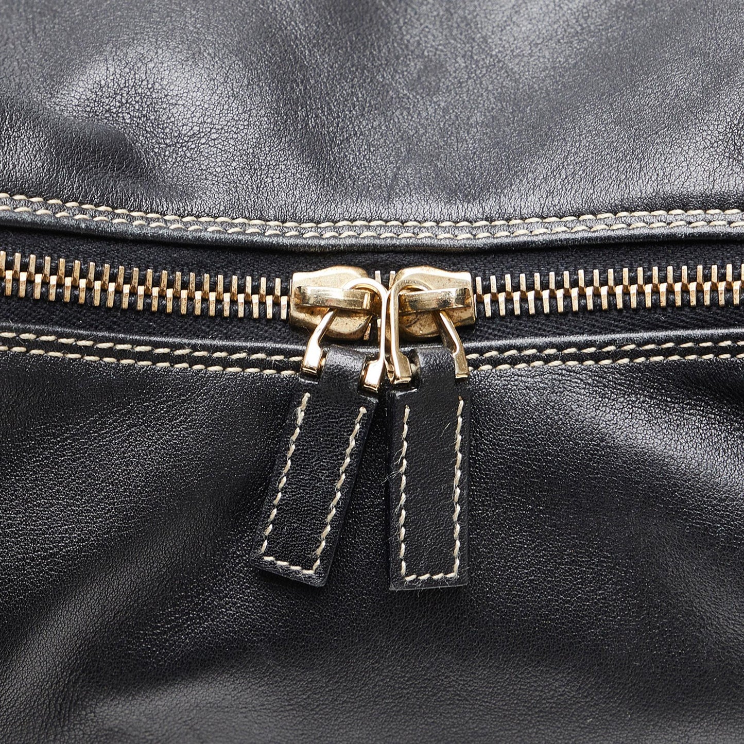 Gucci Leather Shoulder Bag (SHG-BBTMv6)