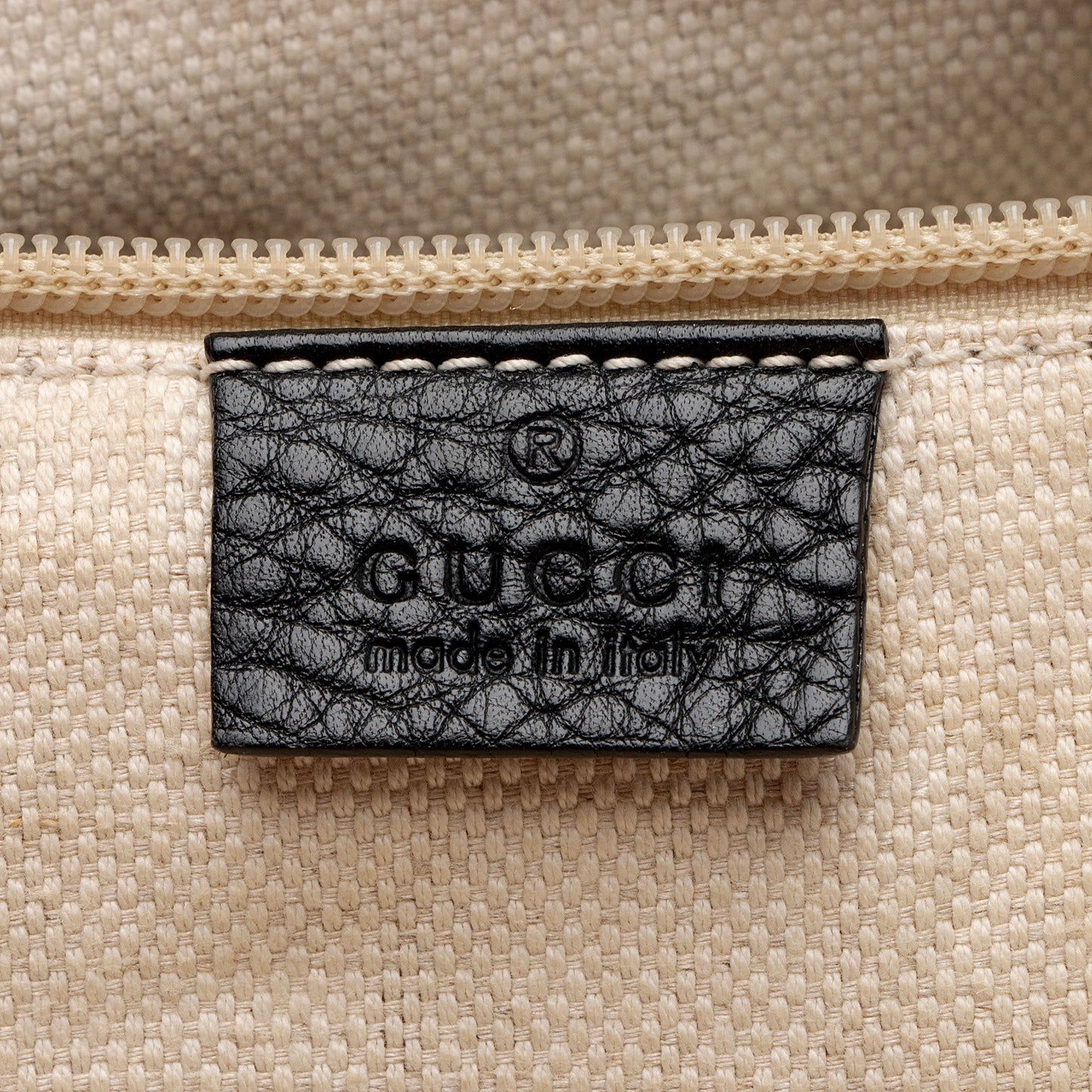 Gucci Leather Signature Web Messenger (SHF-6F03zC)