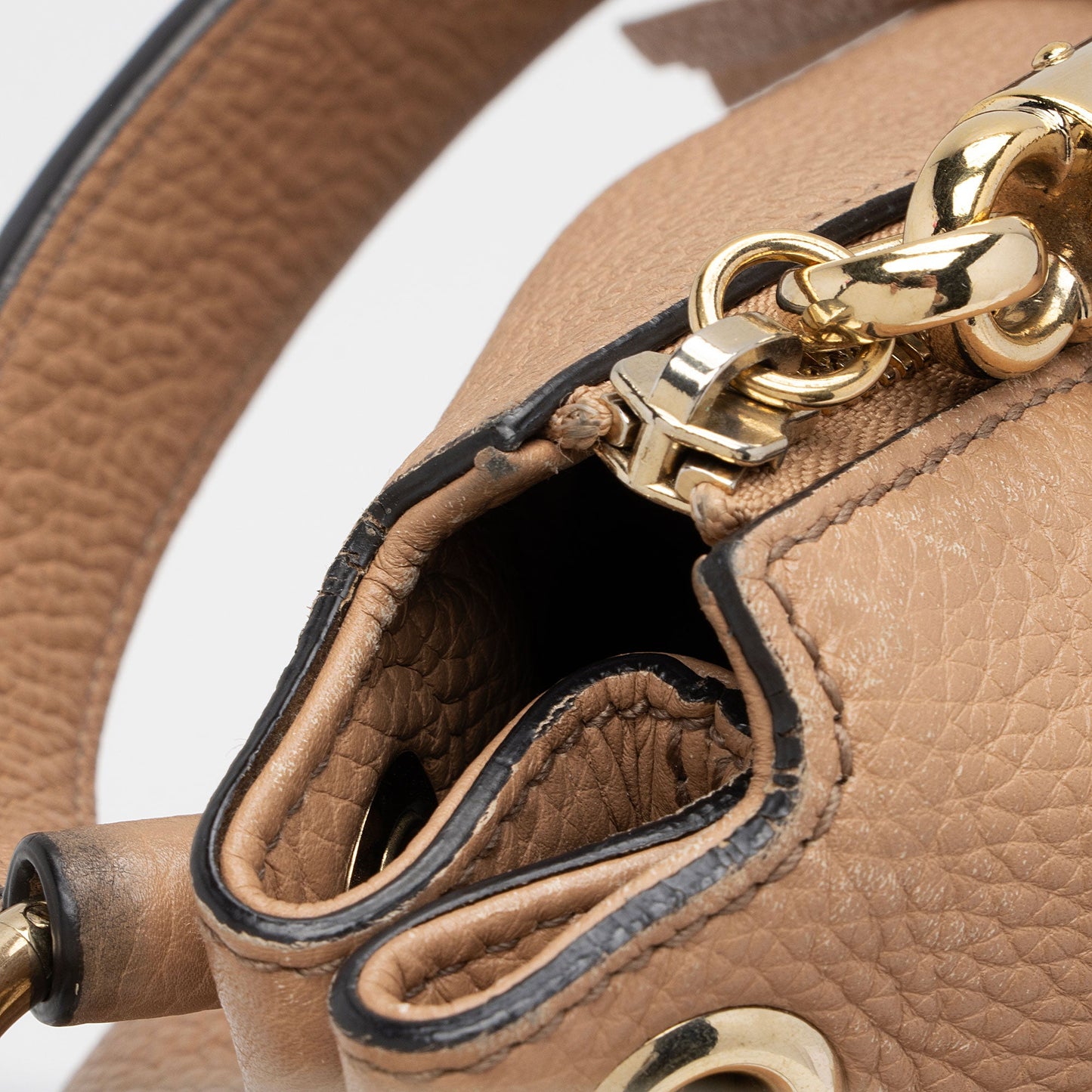 Gucci Leather Soho Large Convertible Shoulder Bag (SHF-94bctP)