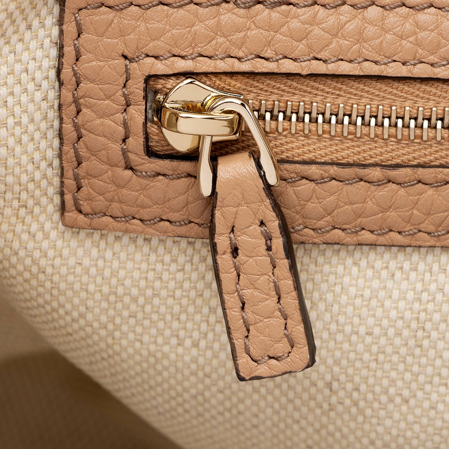Gucci Leather Soho Medium Shoulder Bag (SHF-1JTOE4)