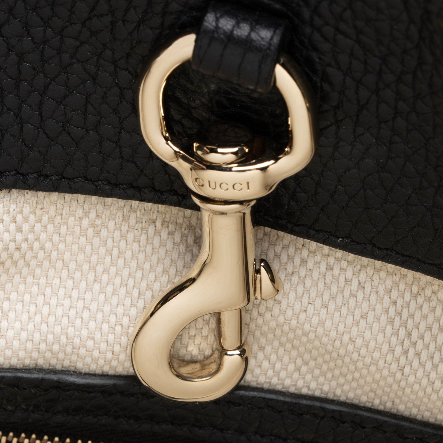 Gucci Leather Soho Medium Shoulder Bag (SHF-KnYFB1)