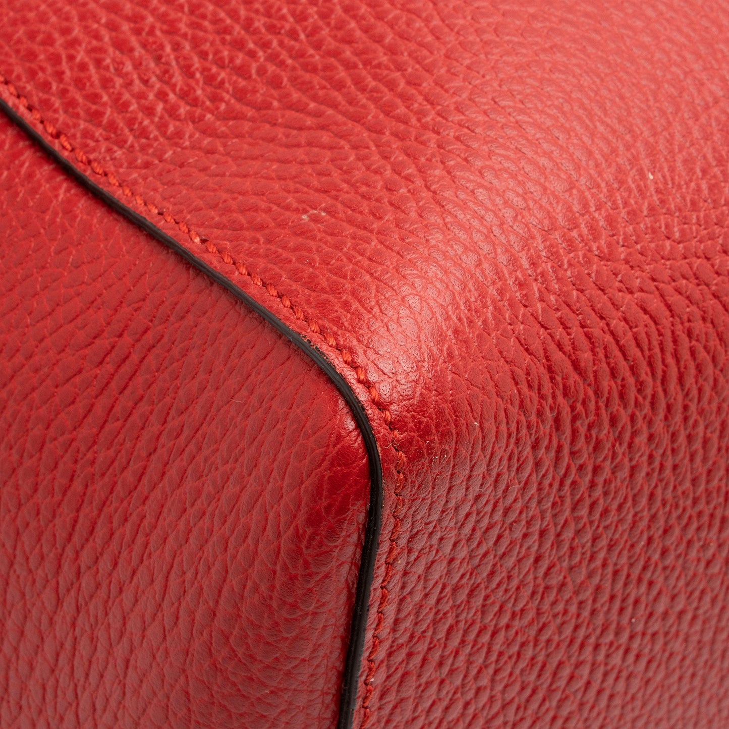 Gucci Leather Swing Medium Tote (SHF-uFCCUq)