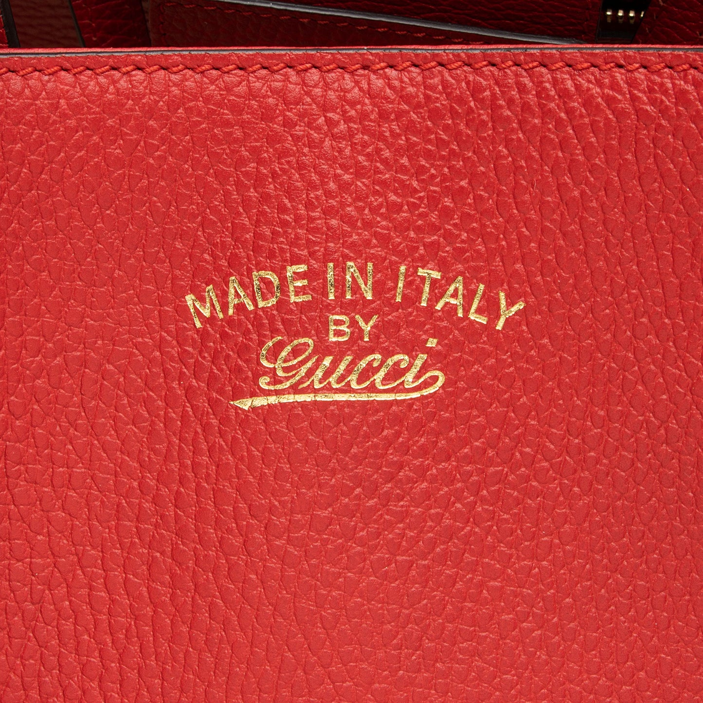Gucci Leather Swing Medium Tote (SHF-uFCCUq)