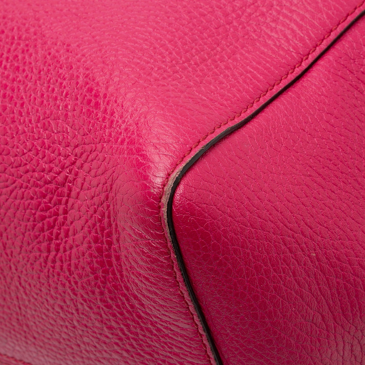 Gucci Leather Swing Medium Tote