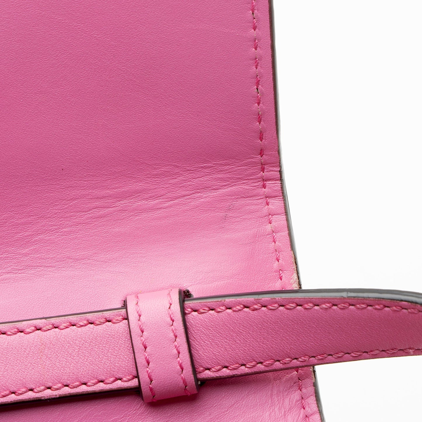 Gucci Leather Sylvie Medium Top Handle (SHF-h0LvZF)