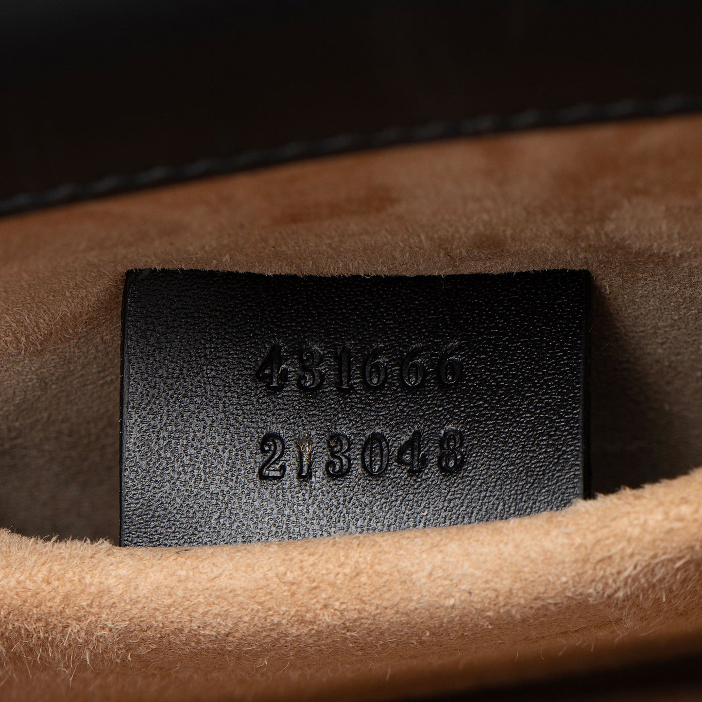 Gucci Leather Sylvie Mini Chain Bag (SHF-c7rwM9)