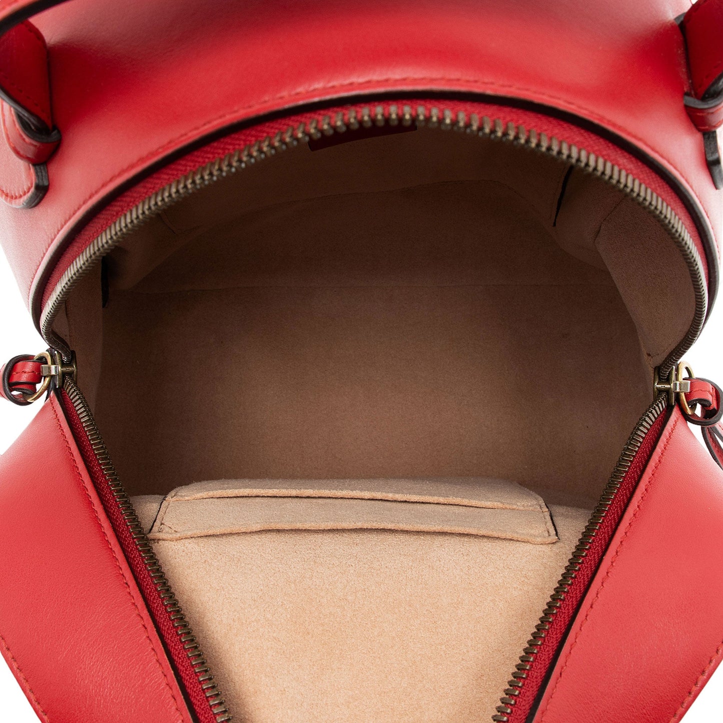 Gucci Matelasse Leather GG Marmont Backpack (SHF-dnTU2B)