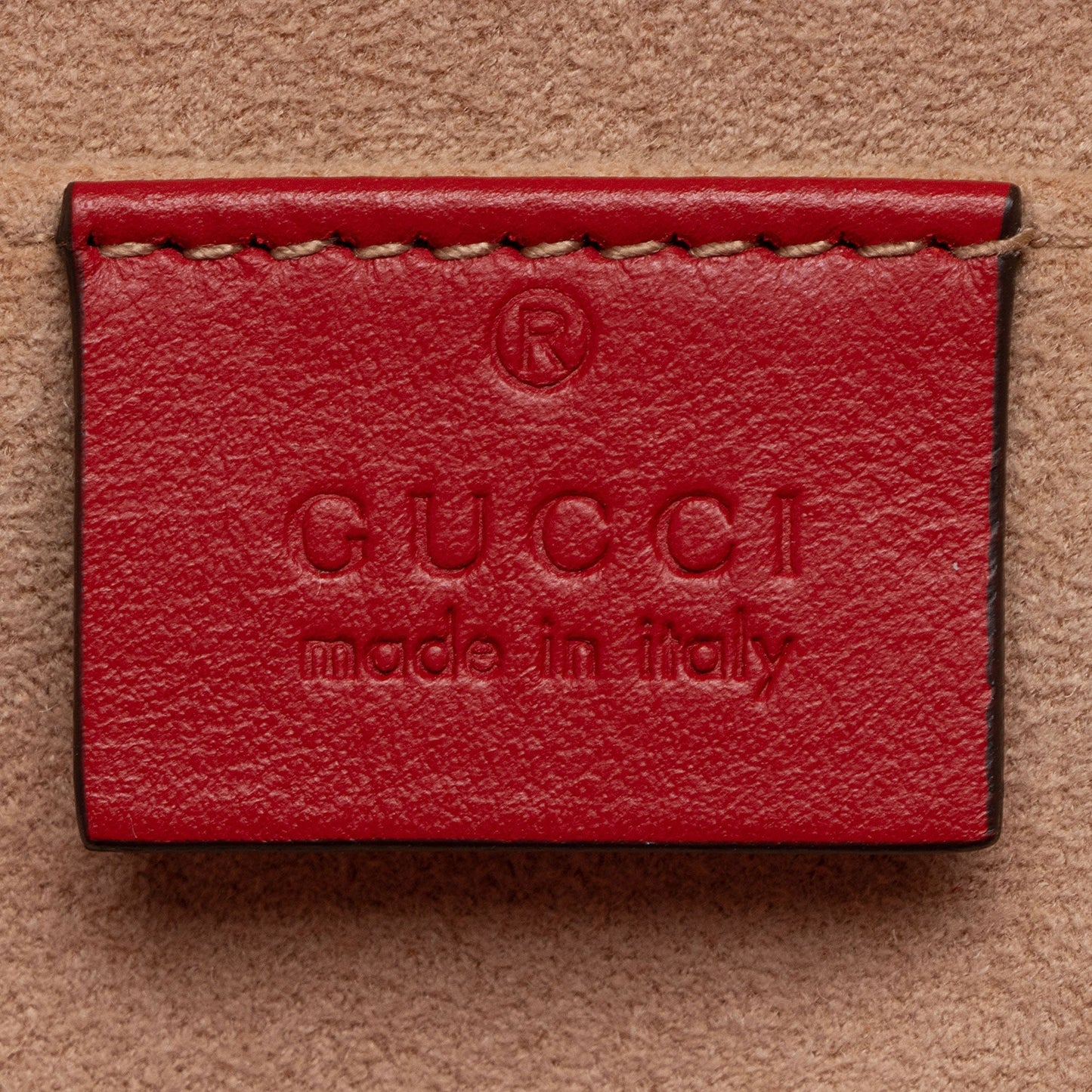 Gucci Matelasse Leather GG Marmont Backpack (SHF-dnTU2B)