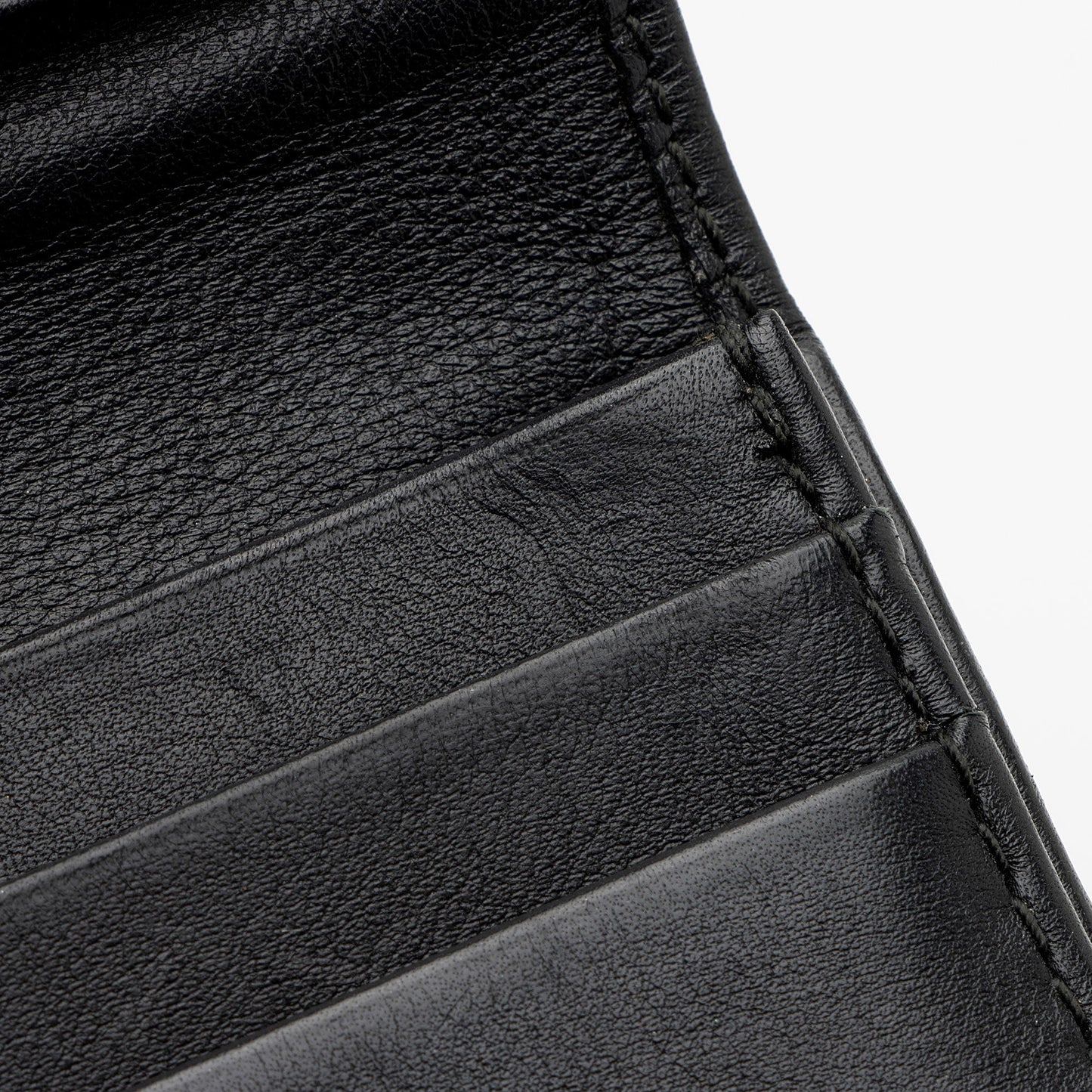 Gucci Matelasse Leather GG Marmont Ghost Card Holder