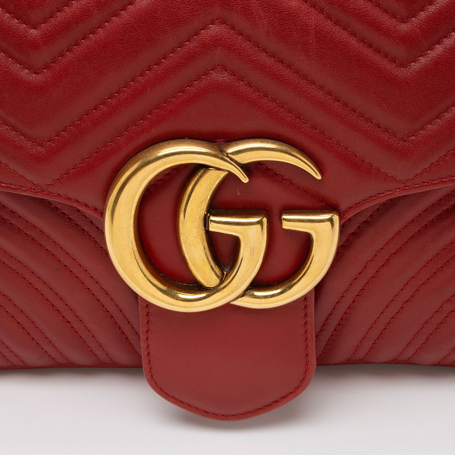 Gucci Matelasse Leather GG Marmont Medium Flap Bag (SHF-nwt9t4)