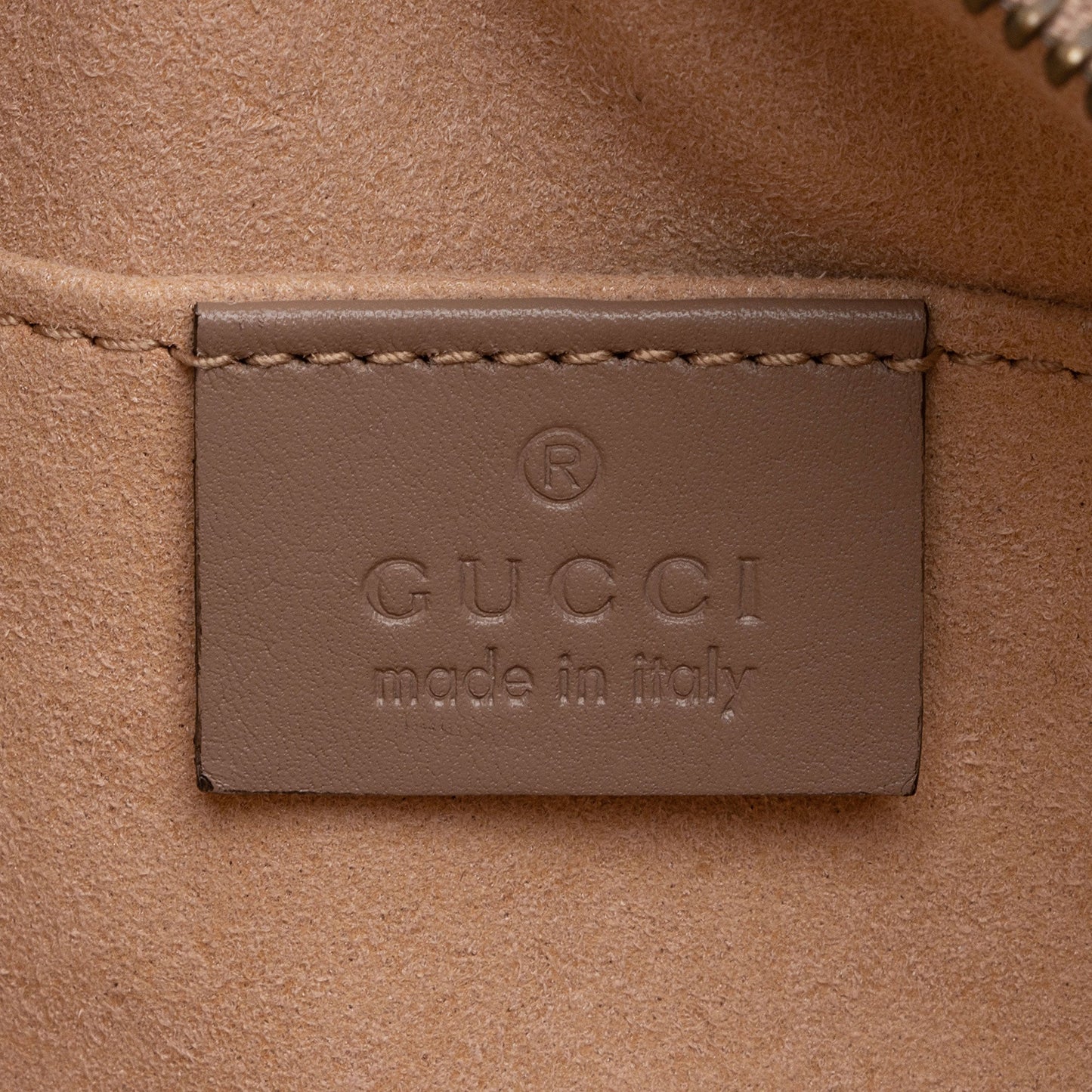 Gucci Matelasse Leather GG Marmont Mini Bag (SHF-diq8aj)
