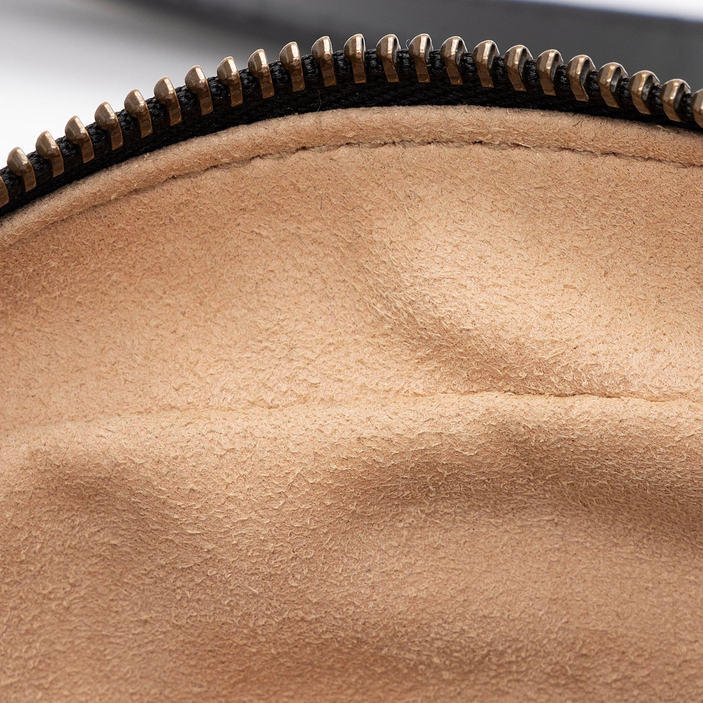 Gucci Matelasse Leather GG Marmont Mini Bag (SHF-iLzP5K)