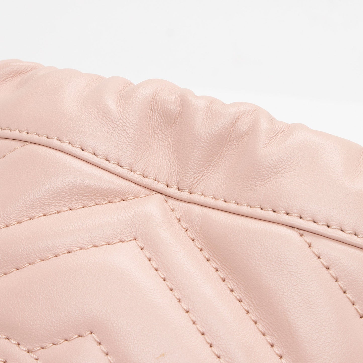 Gucci Matelasse Leather GG Marmont Mini Bucket Bag (SHF-mpO6dQ)
