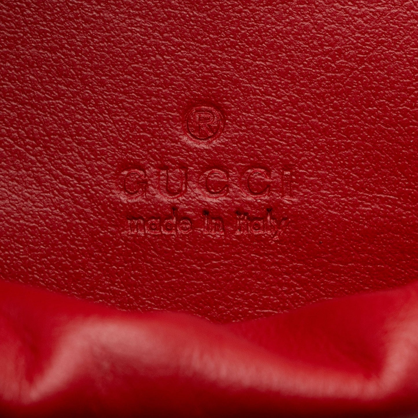 Gucci Matelasse Leather GG Marmont Mini Bucket Bag (SHF-5Z20gx)