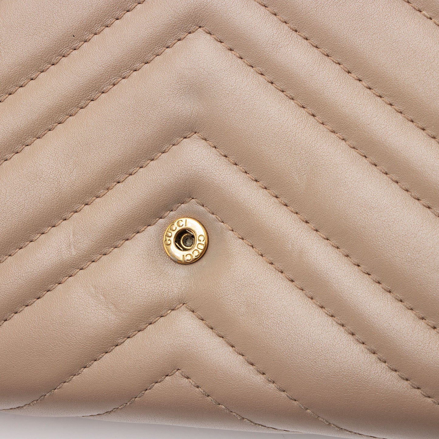 Gucci Matelasse Leather GG Marmont Mini Chain Shoulder Bag (SHF-bJF41o)