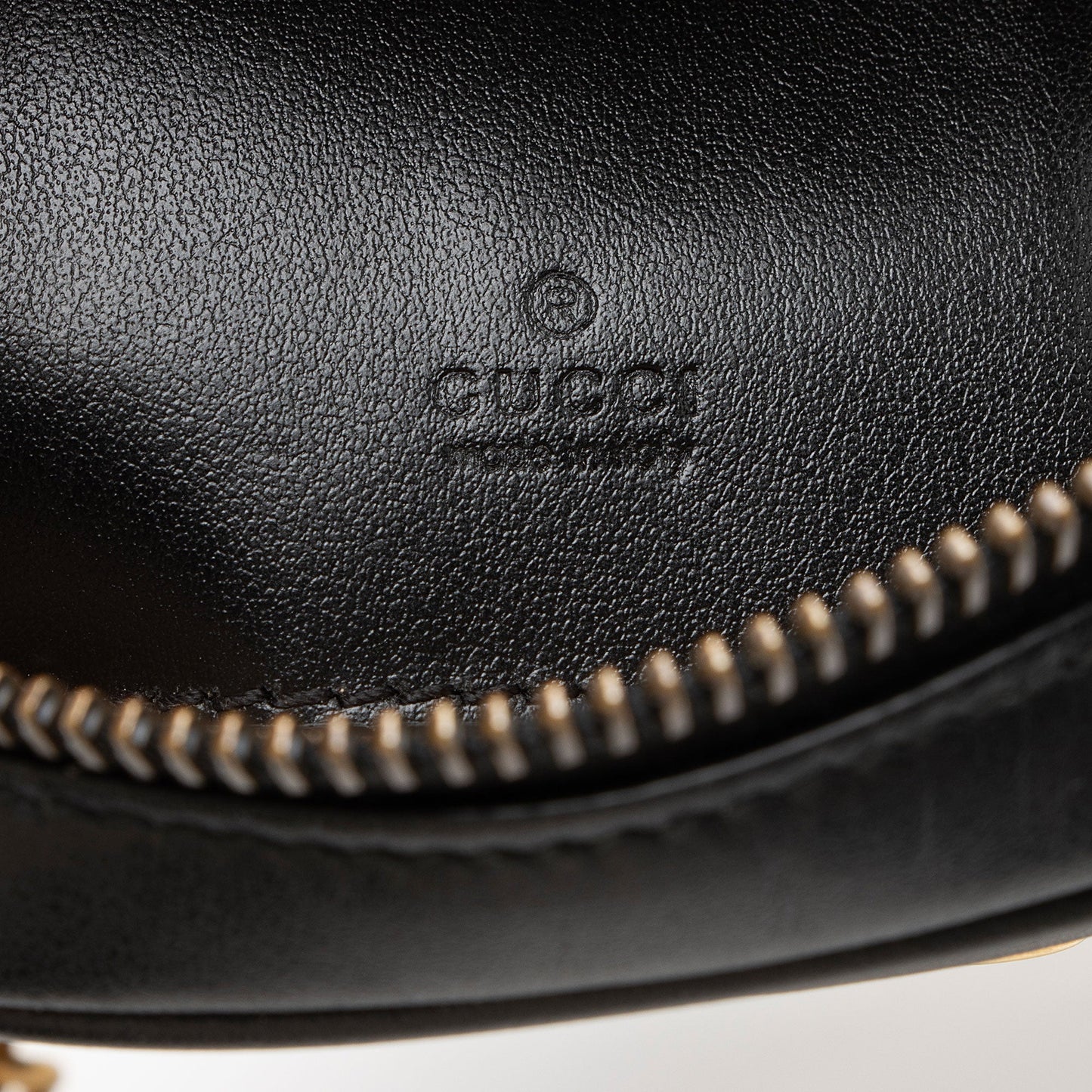 Gucci Matelasse Leather GG Marmont Mini Crossbody Bag (SHF-aWCKyT)