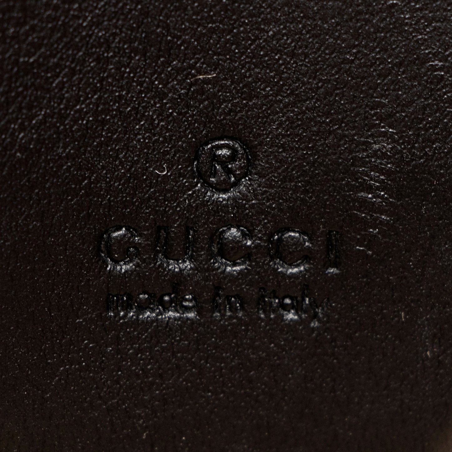 Gucci Matelasse Leather GG Marmont Mini Crossbody (SHF-pySpXY)