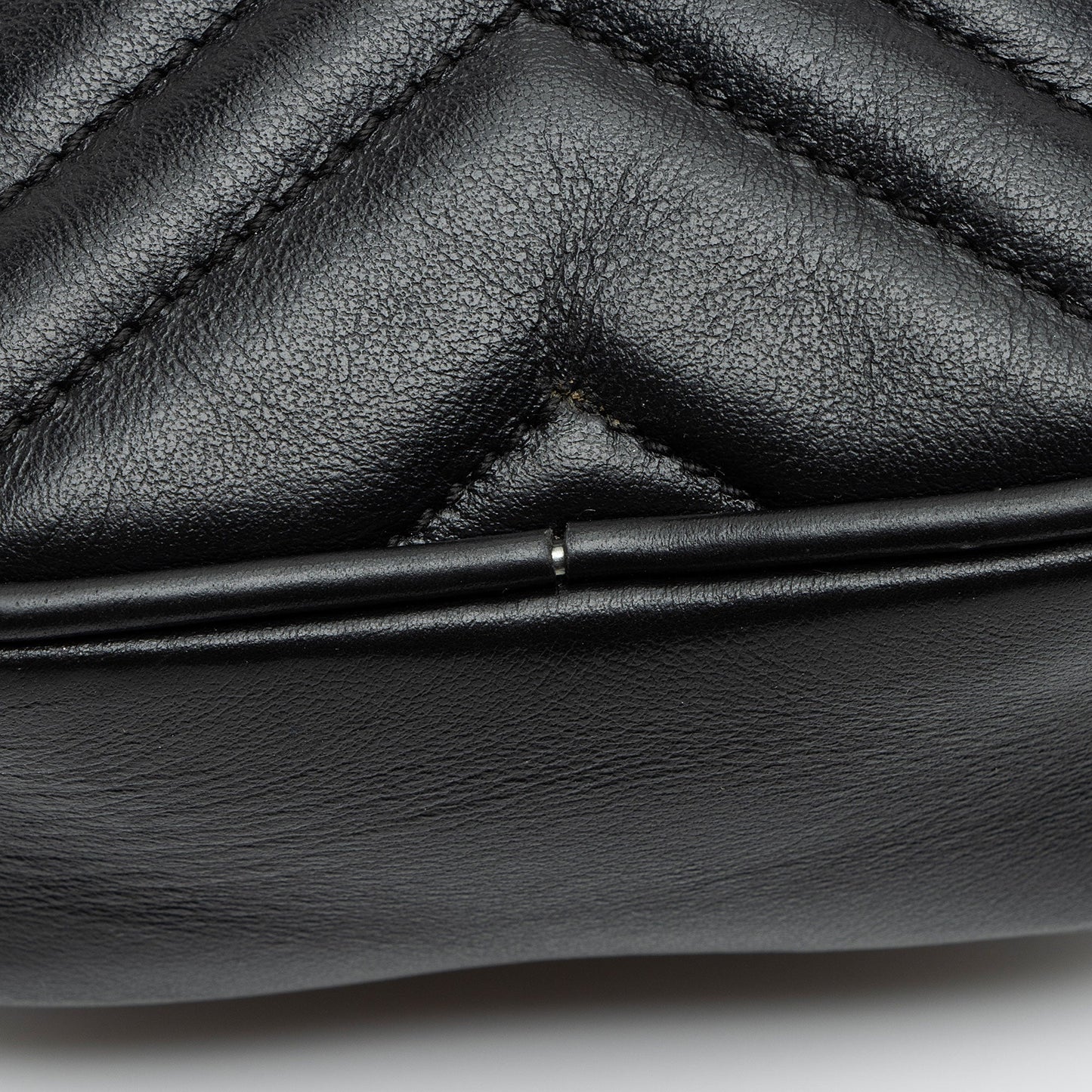 Gucci Matelasse Leather GG Marmont Mini Crossbody