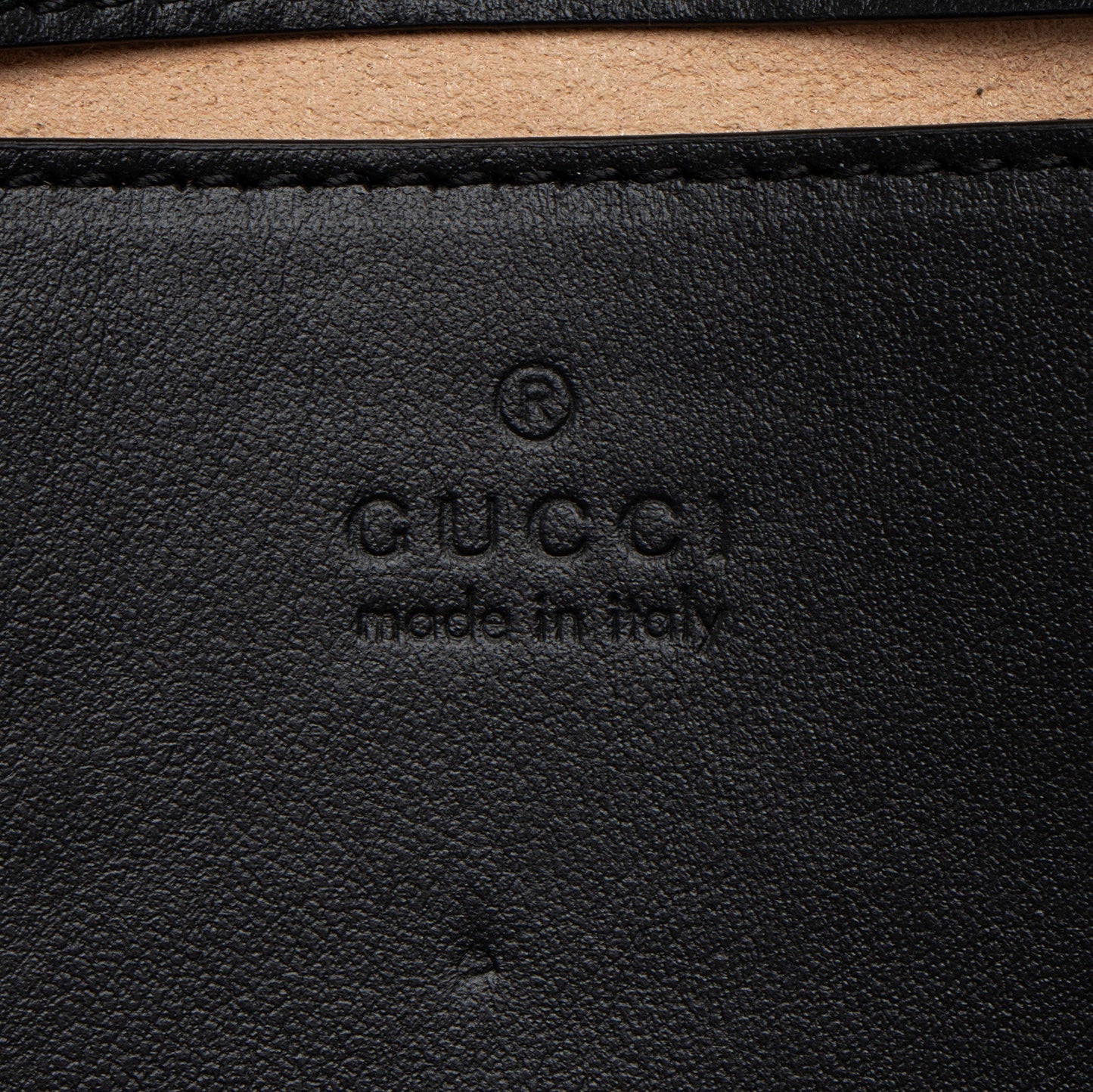 Gucci Matelasse Leather GG Marmont Mini Flap Bag (SHF-w6pN1q)