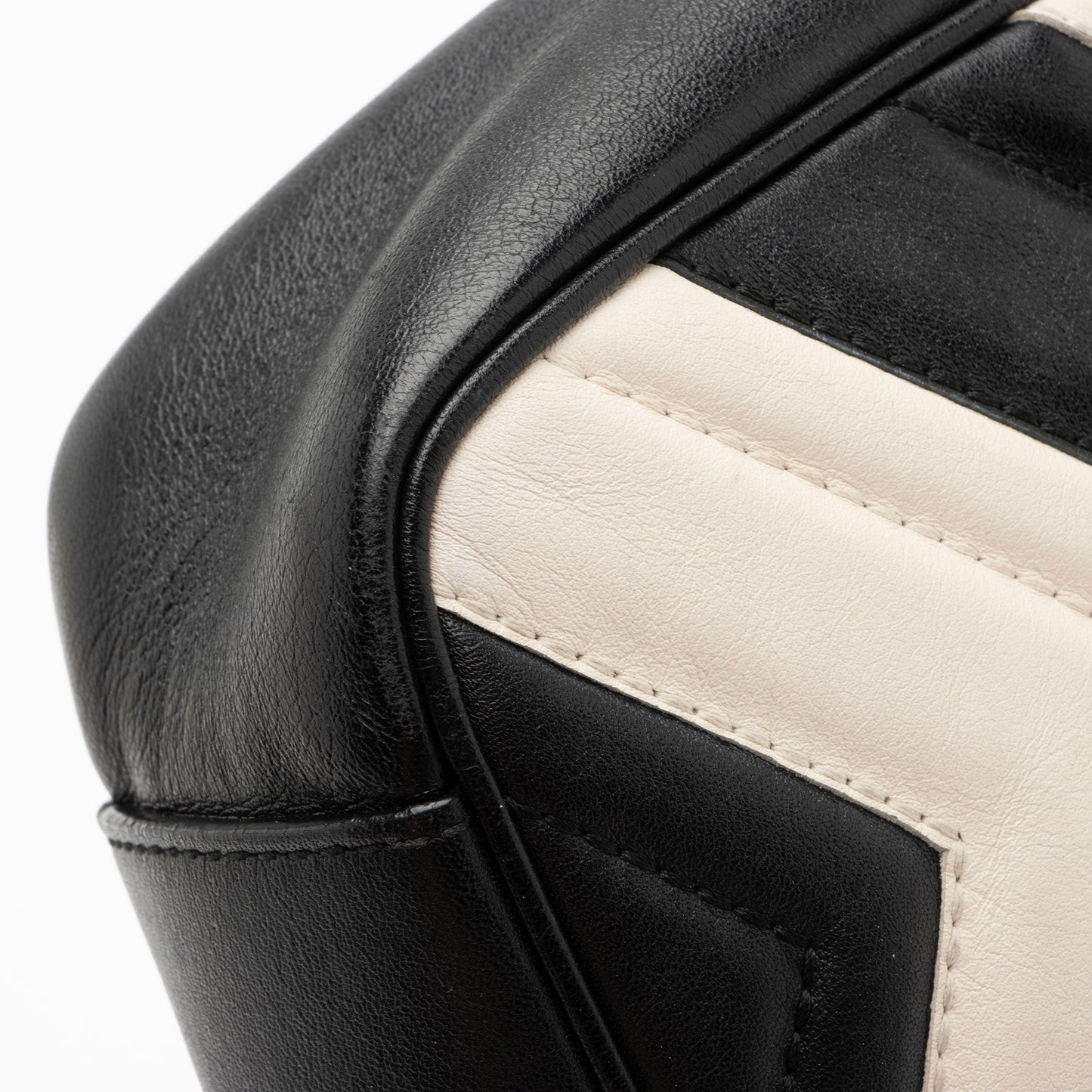 Gucci Matelasse Leather GG Marmont Two Tone Mini Flap Bag (SHF-GrfDUZ)