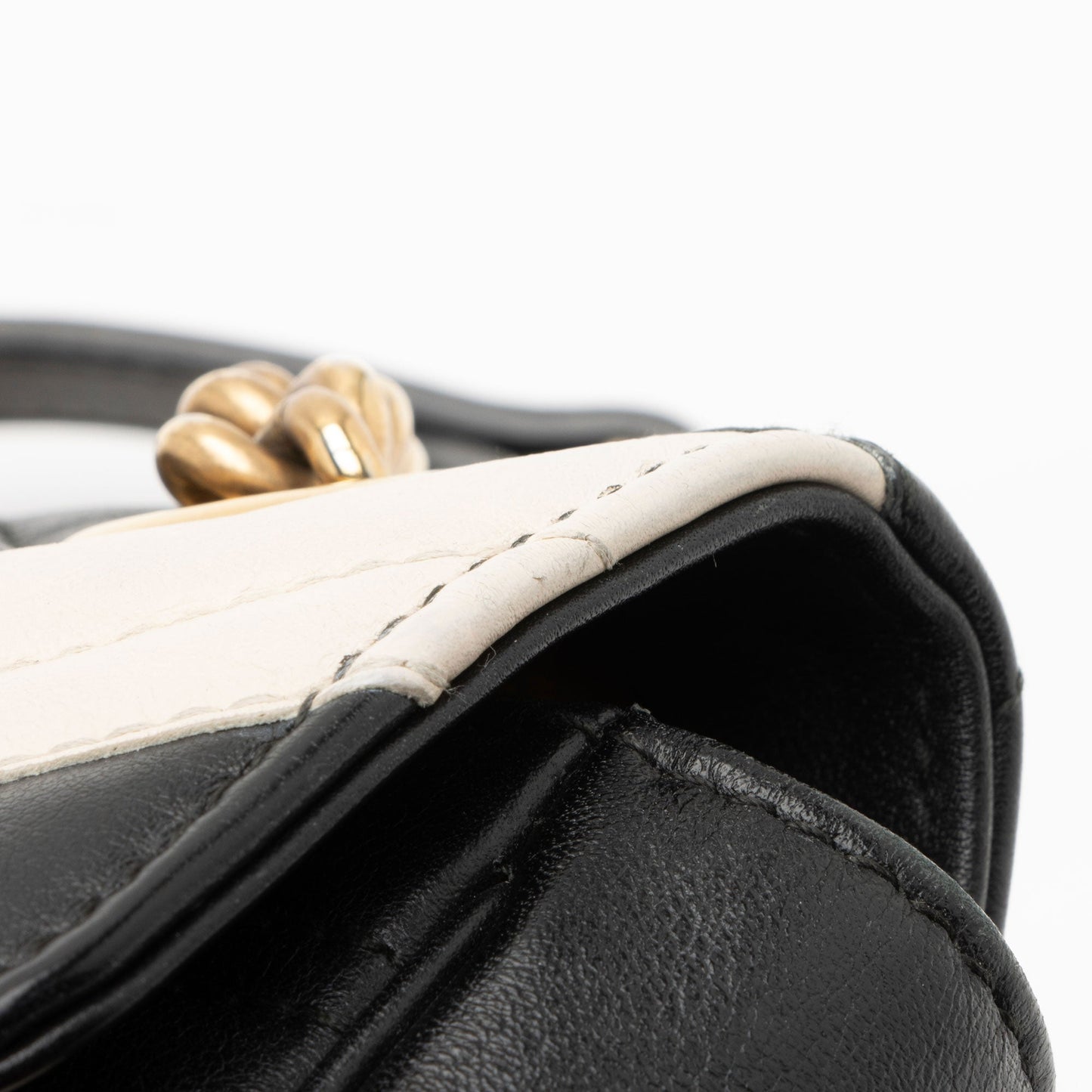 Gucci Matelasse Leather GG Marmont Two Tone Mini Flap Bag (SHF-GrfDUZ)