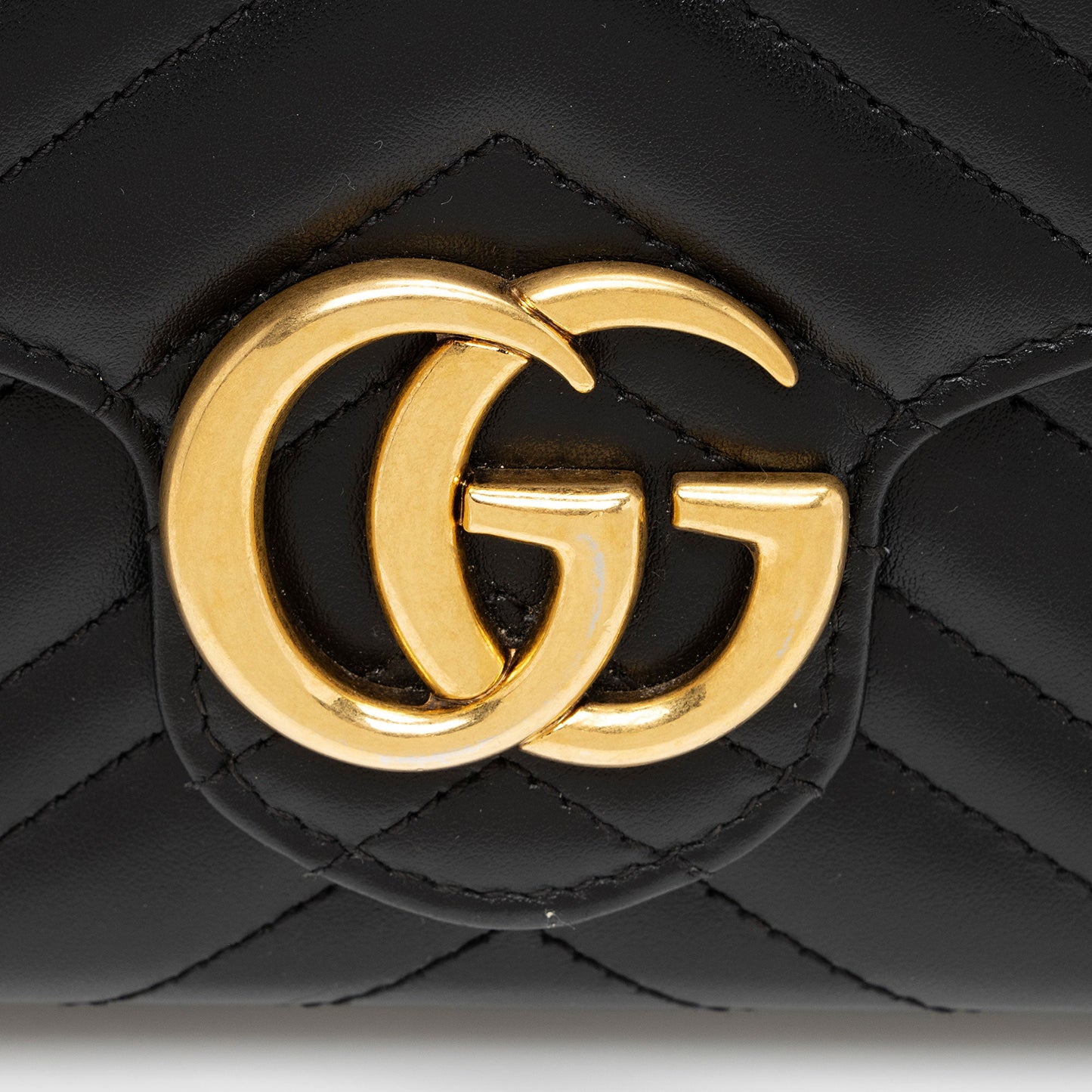 Gucci Matelasse Leather GG Marmont Mini Wallet on Chain (SHF-iDhqds)