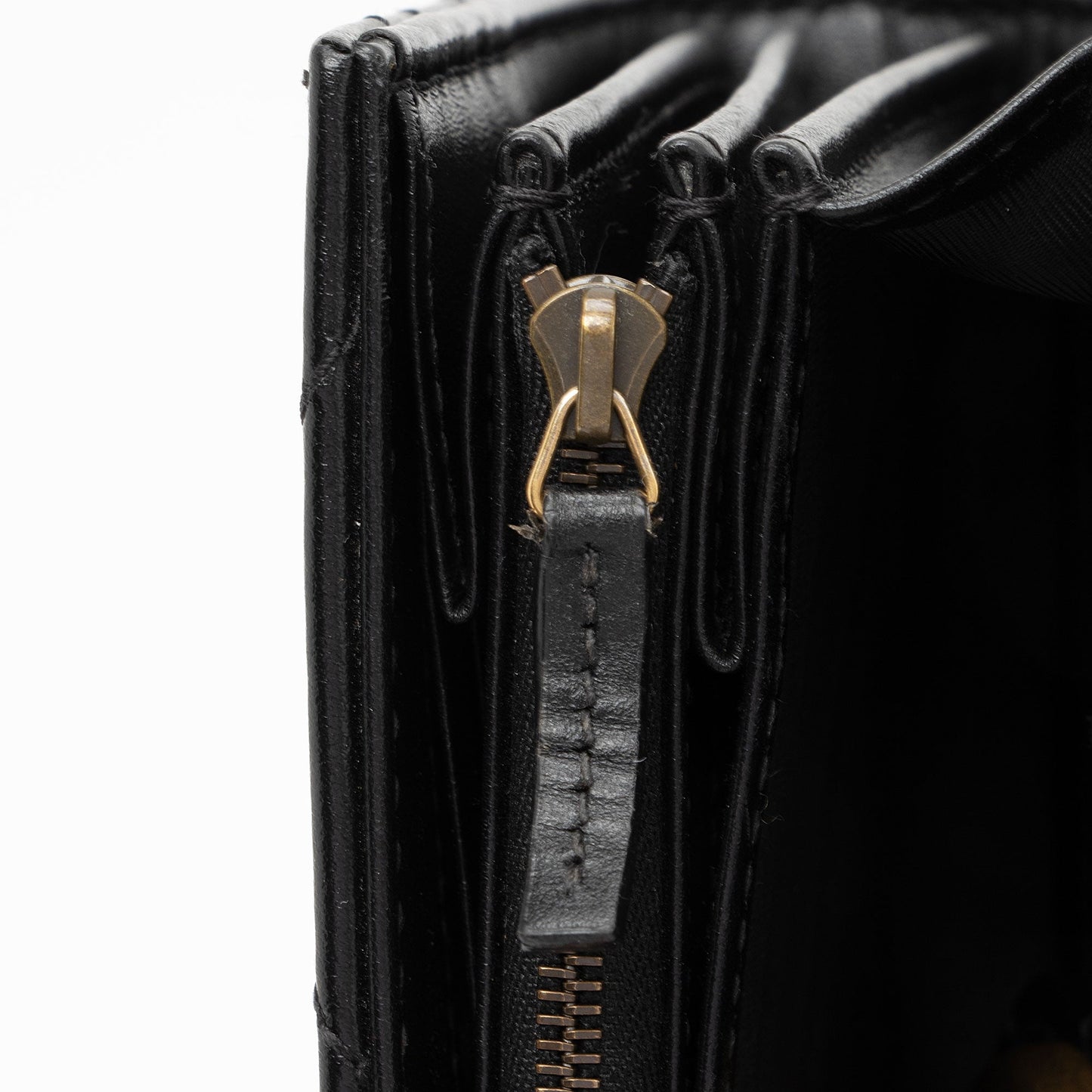 Gucci Matelasse Leather GG Marmont Mini Wallet on Chain (SHF-iDhqds)