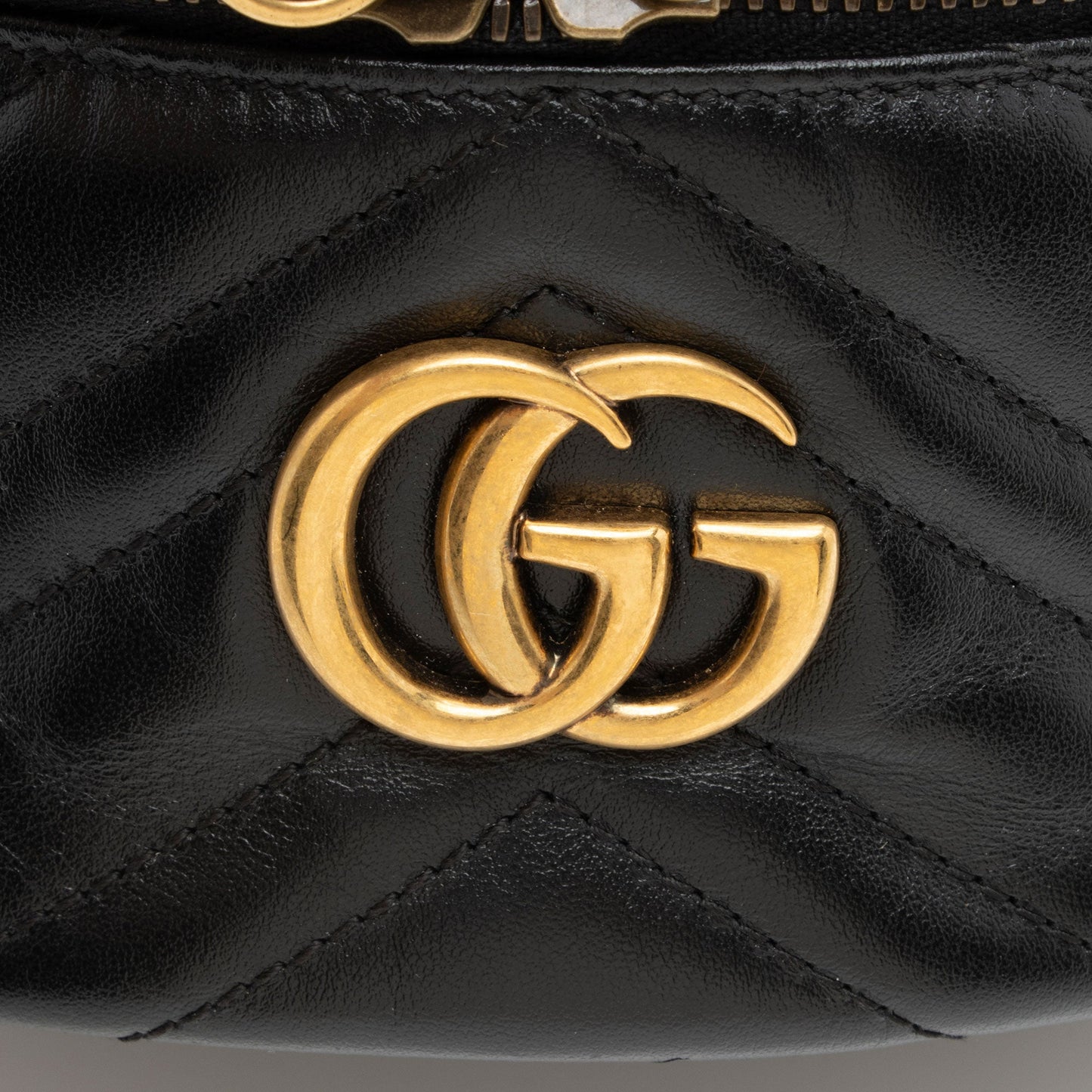 Gucci Matelasse Leather GG Marmont Round Mini Backpack (SHF-tbmiZF)