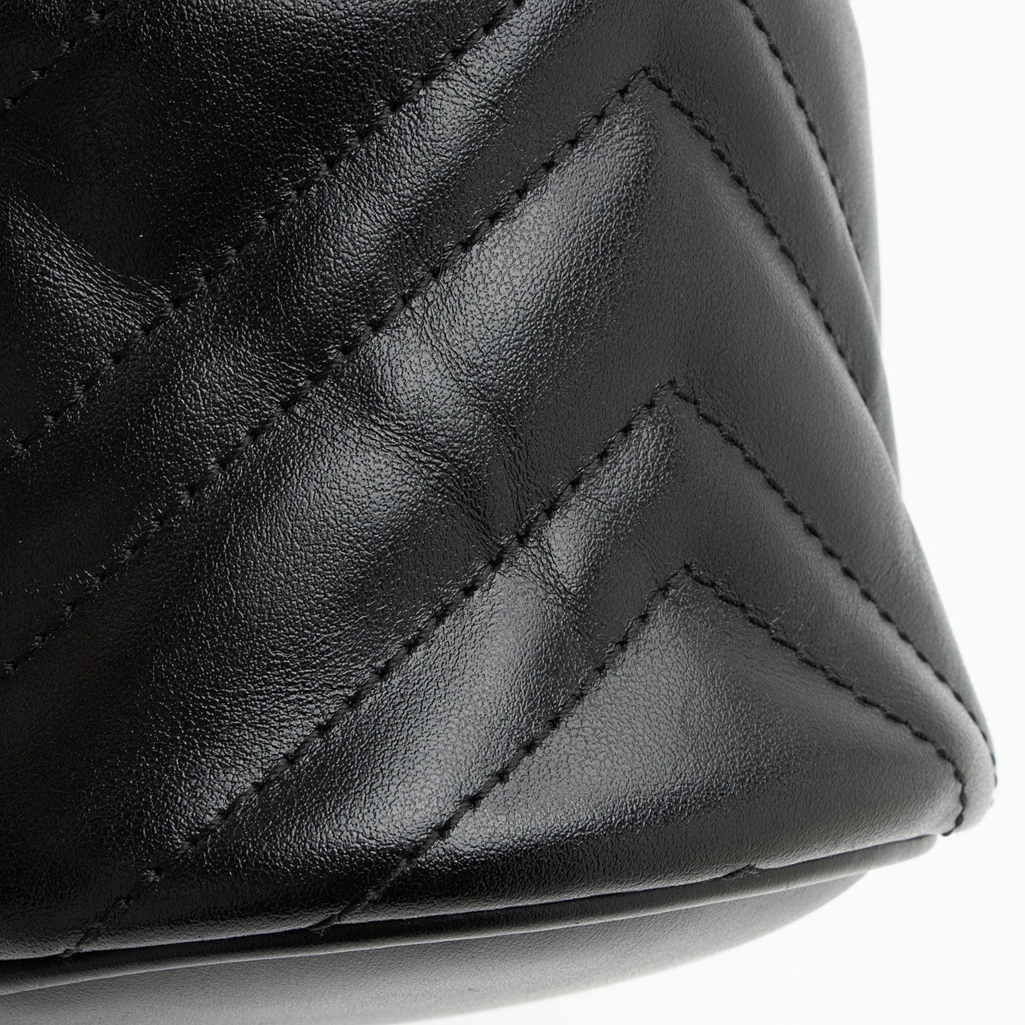 Gucci Matelasse Leather GG Marmont Round Mini Backpack (SHF-tbmiZF)