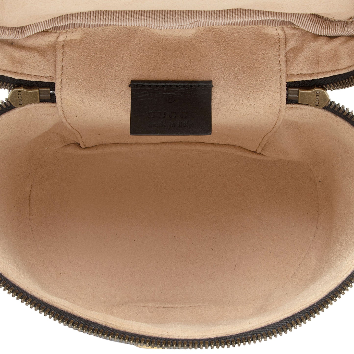 Gucci Matelasse Leather GG Marmont Round Mini Backpack (SHF-tbmiZF)