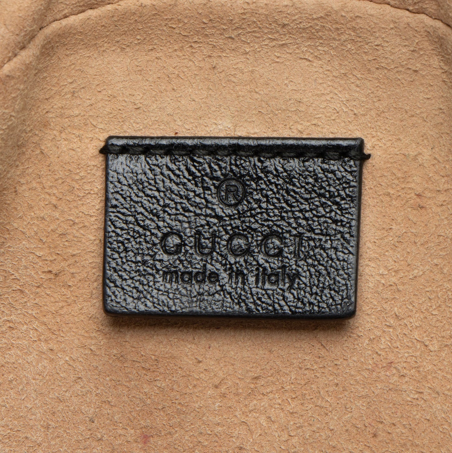 Gucci Matelasse Leather GG Marmont Round Mini Shoulder Bag (SHF-zohuy0)