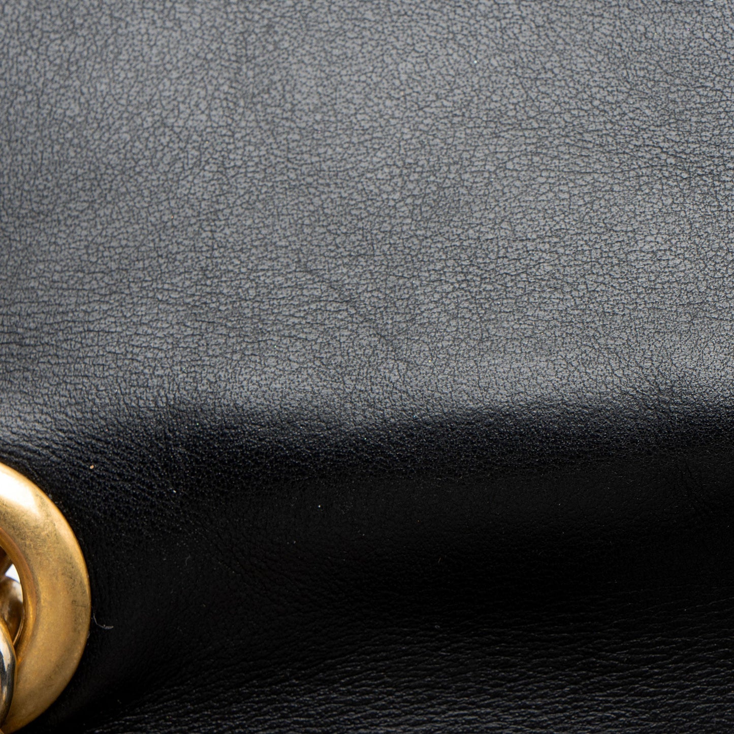 Gucci Matelasse Leather GG Marmont Medium Flap Bag