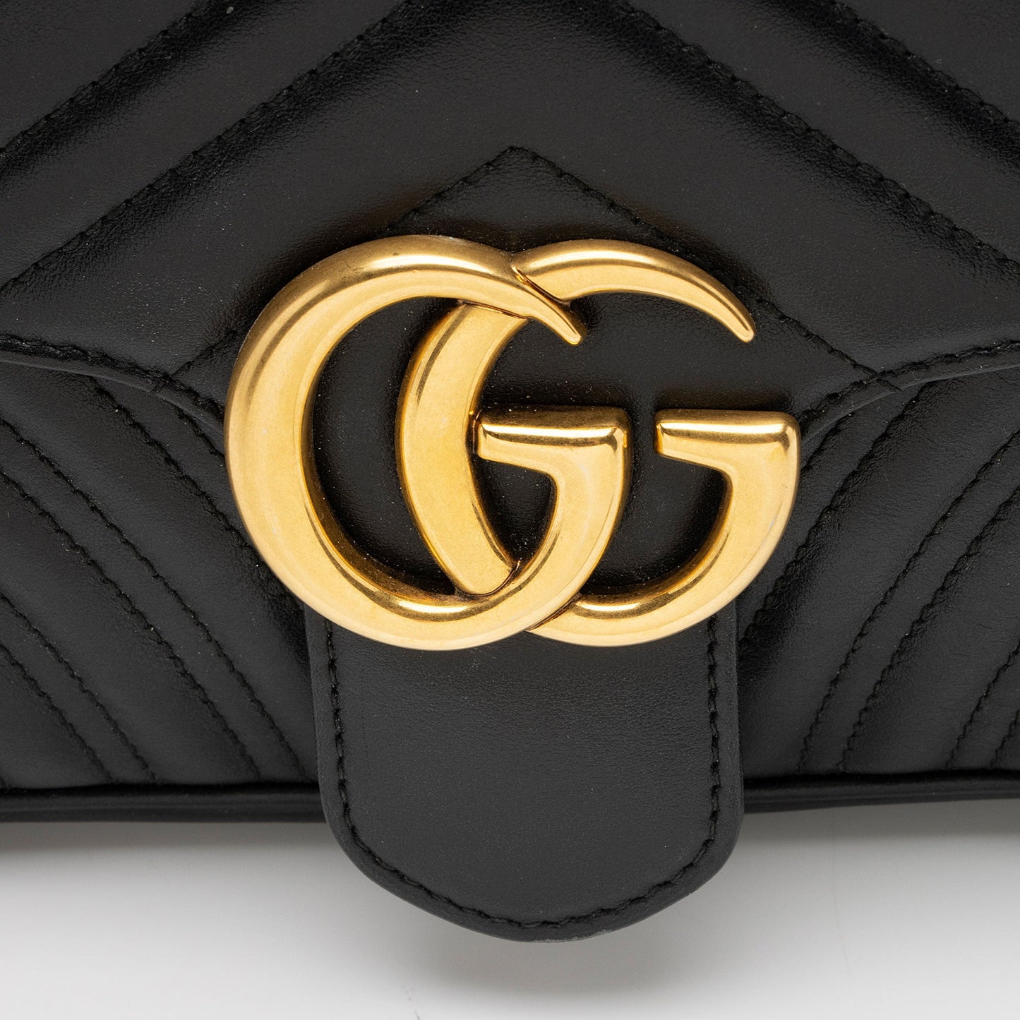 Gucci Matelasse Leather GG Marmont Small Flap Shoulder Bag (SHF-IkiGIu)