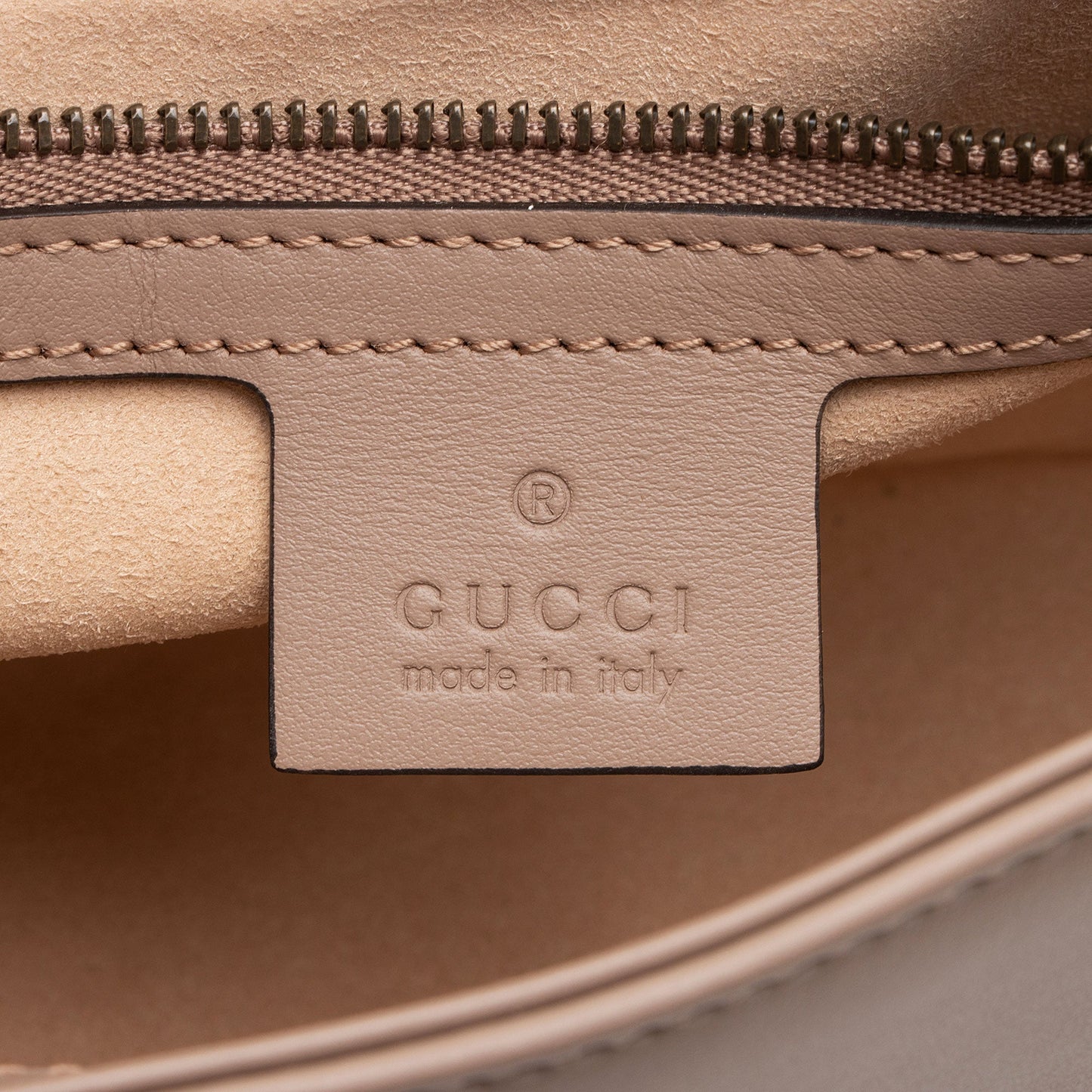 Gucci Matelasse Leather GG Marmont Small Flap Shoulder Bag (SHF-ydhtSa)