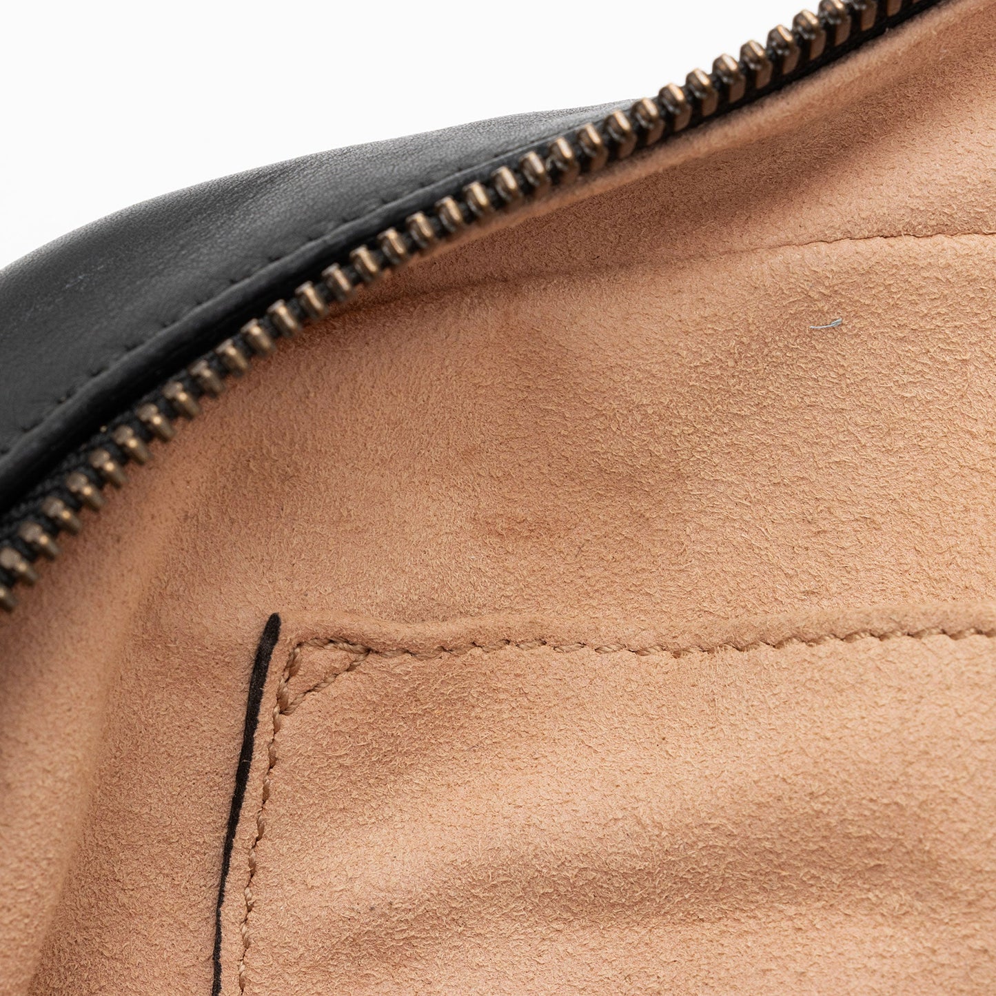 Gucci Matelasse Leather GG Marmont Small Shoulder Bag (SHF-yWuLoN)